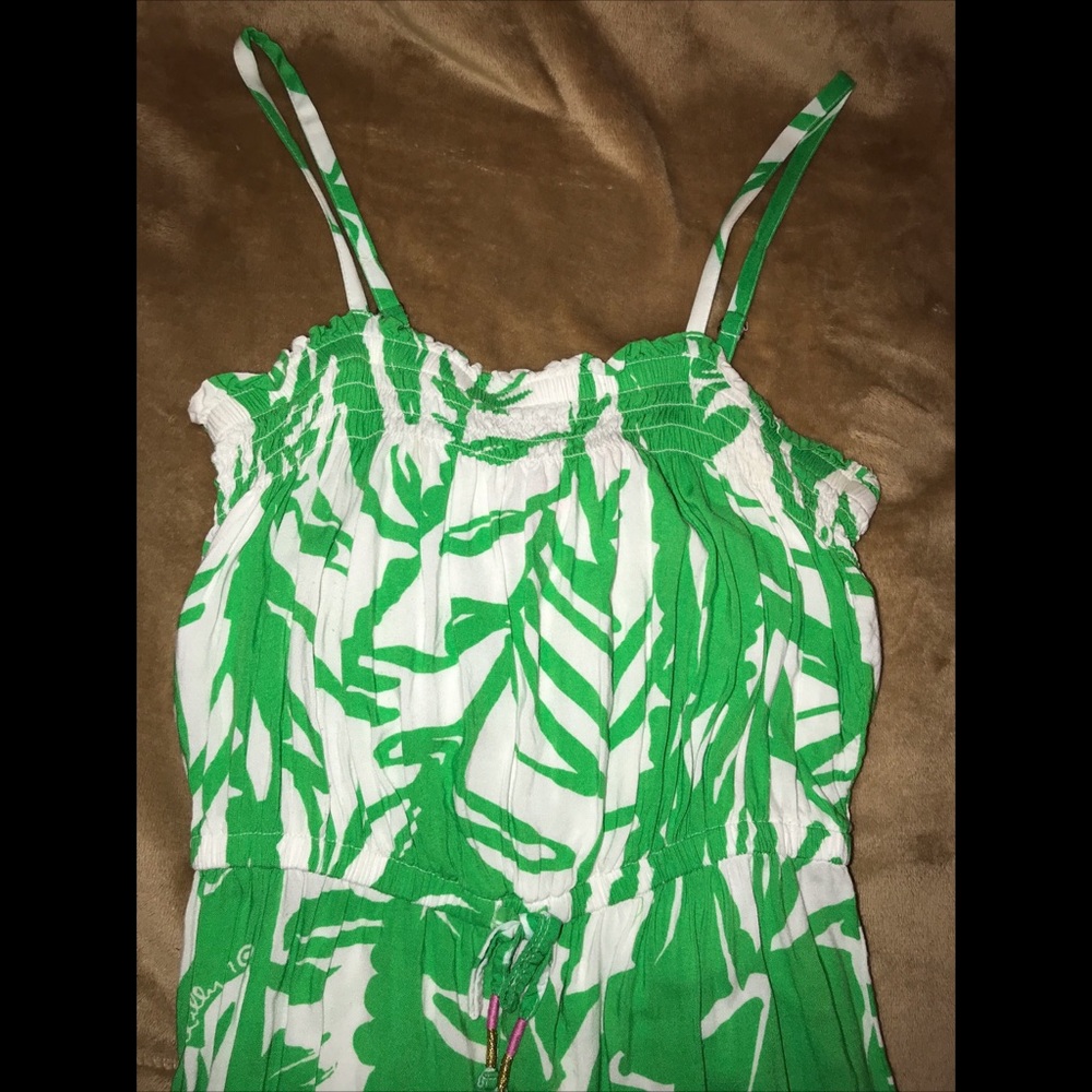 Lilly Pulitzer Green&White print romper.